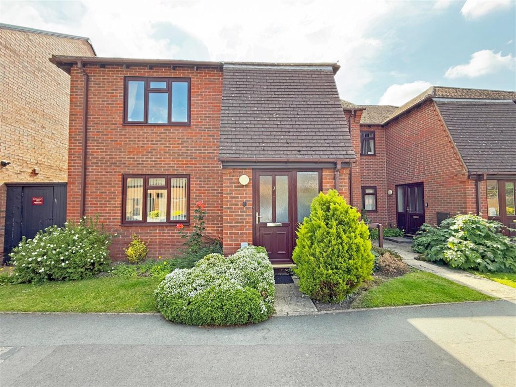 St. Dunstan Close, Church Stretton