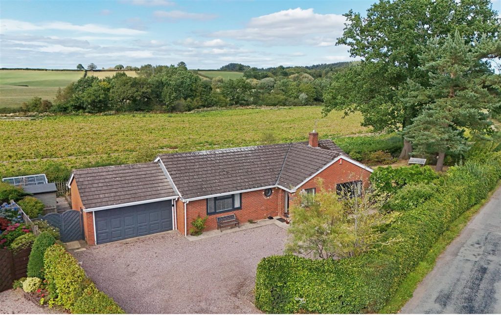 Preston Gubbals Road, Bomere Heath, Shrewsbury