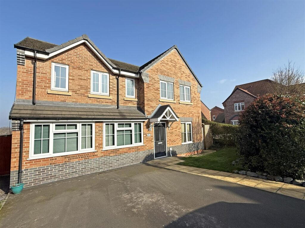 Dove Close, Sutton Grange, Shrewsbury