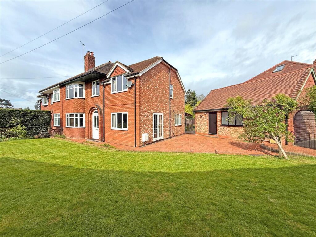 Sutton Grove, Shrewsbury