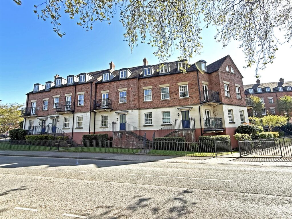 Benbow Quay, Shrewsbury
