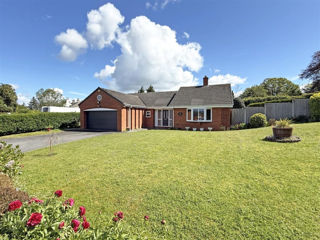 Bridgewater Close, Harmer Hill, Shrewsbury