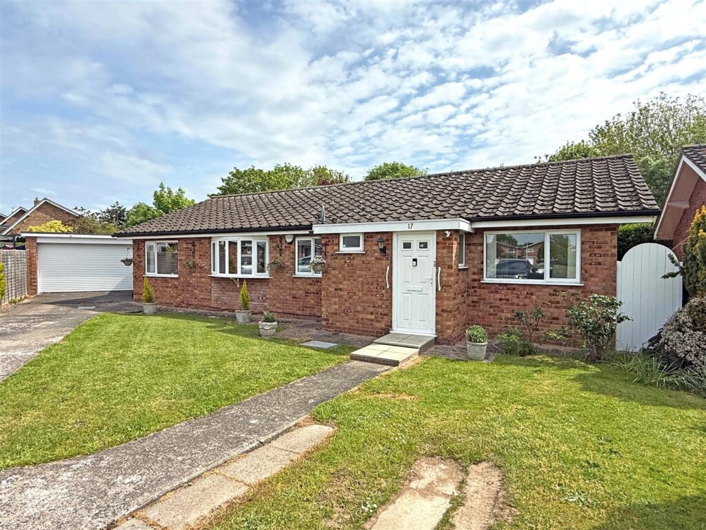 Highbury Close, Shrewsbury