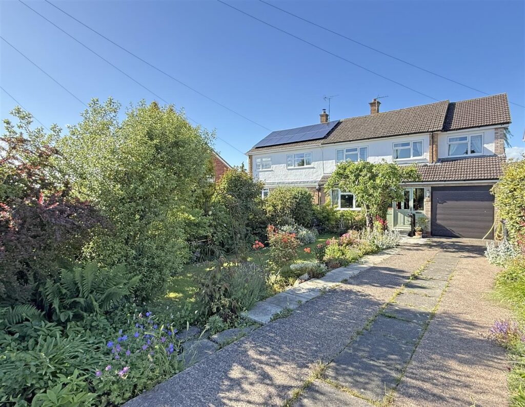 Lythwood Road, Bayston Hill, Shrewsbury
