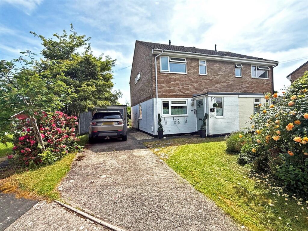 Redfern Close, Reabrook, Shrewsbury