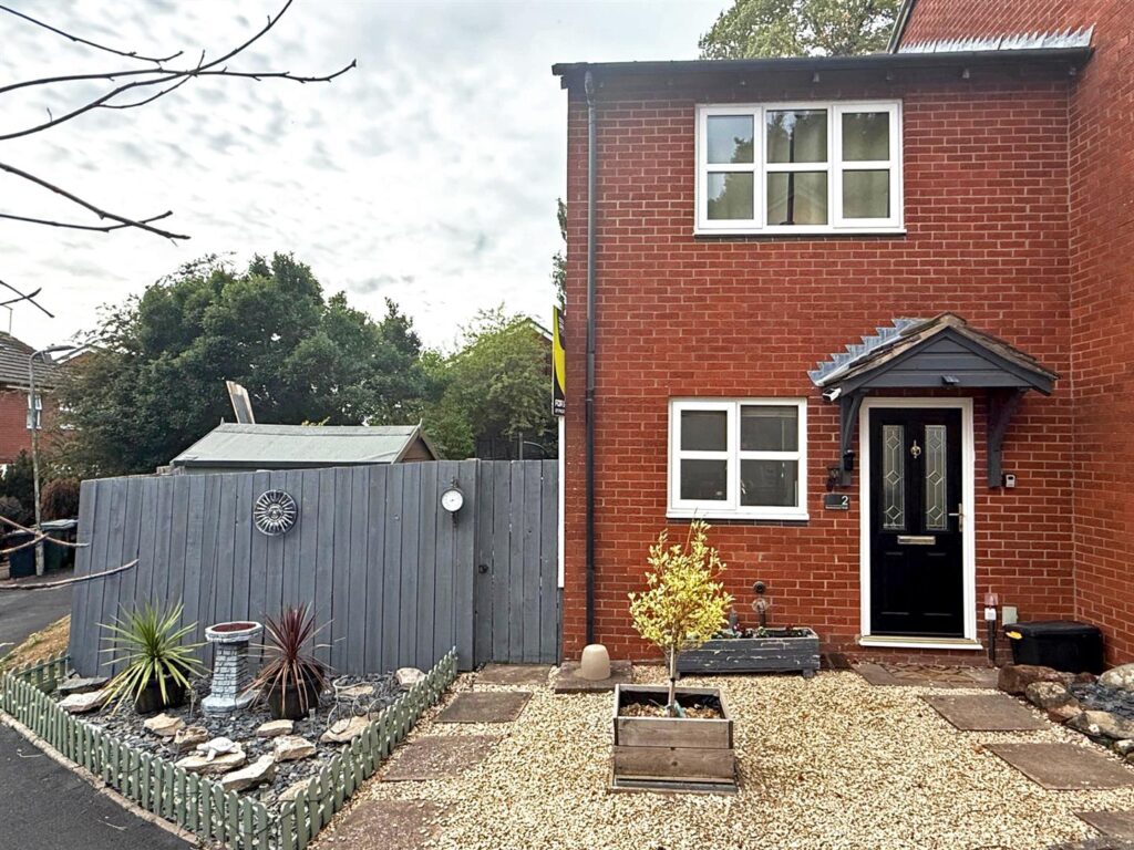 Ravenscourt Walk, Copthorne, Shrewsbury