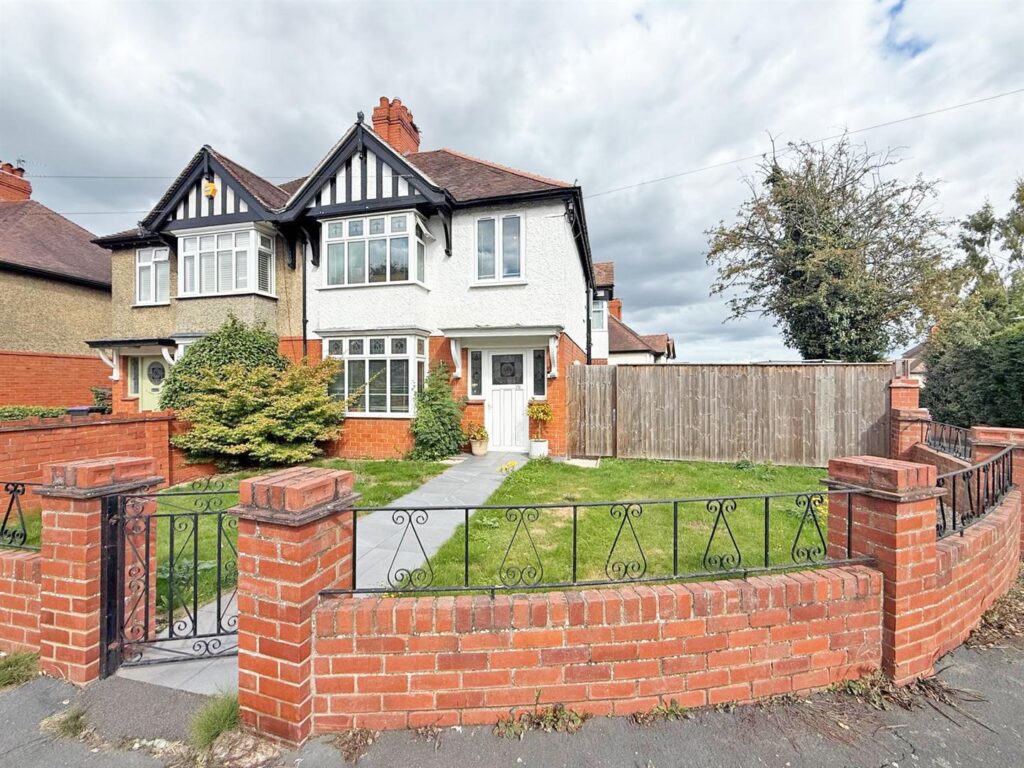 Porthill Drive, Copthorne, Shrewsbury